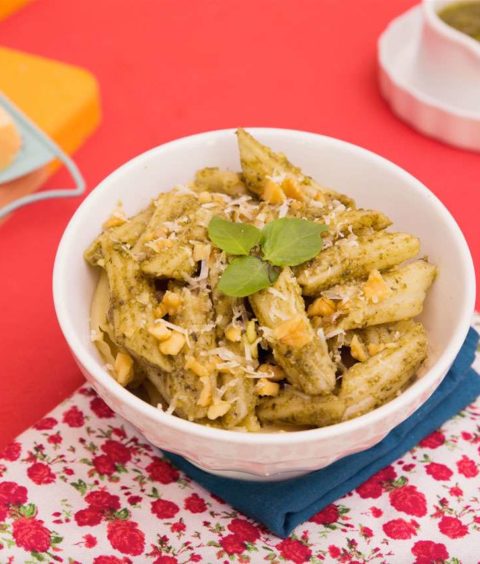 Penne ao Molho Pesto
